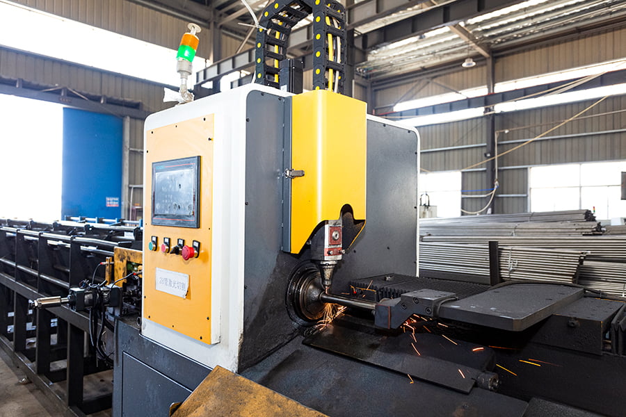 Máquina de corte a laser